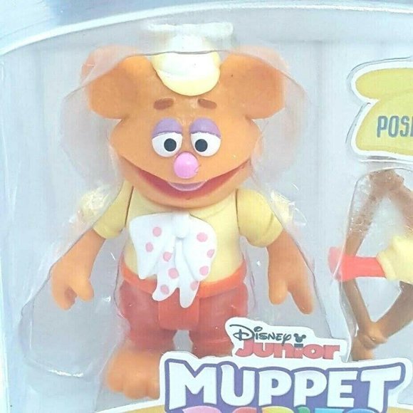 Fozzie Bow Arrow Disney Junior Muppet Babies Poseable 2.5" Figure New in Package - Picture 4 of 6